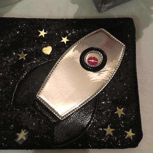 🚫🚫SOLD🚫🚫Betsey Johnson Rocket Space Pouch - Picture 3 of 6